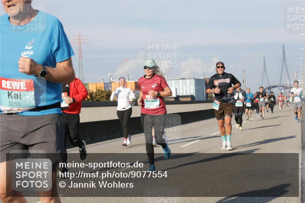 03.10.2025 - Köhlbrandbrückenlauf Jannik Wohlers http://msf.ph/oto/9077554 03.10.2025 09:52:26 Position 3 3250, 1384 meine-sportfotos.de