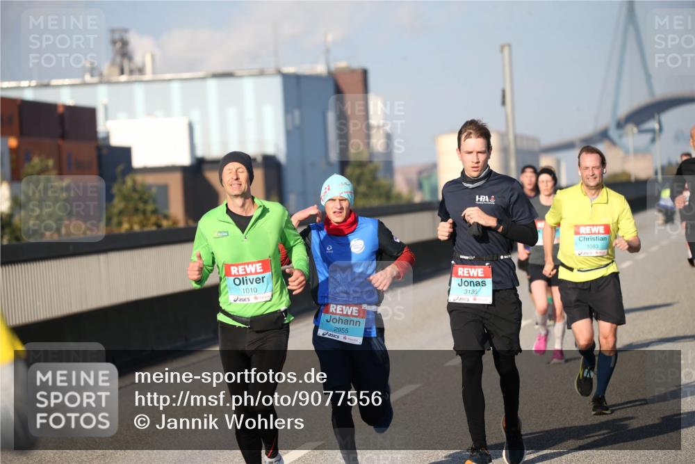 03.10.2025 - Köhlbrandbrückenlauf Jannik Wohlers http://msf.ph/oto/9077556 03.10.2025 09:44:13 Position 3 1010, 2955, 3136, 1083 meine-sportfotos.de