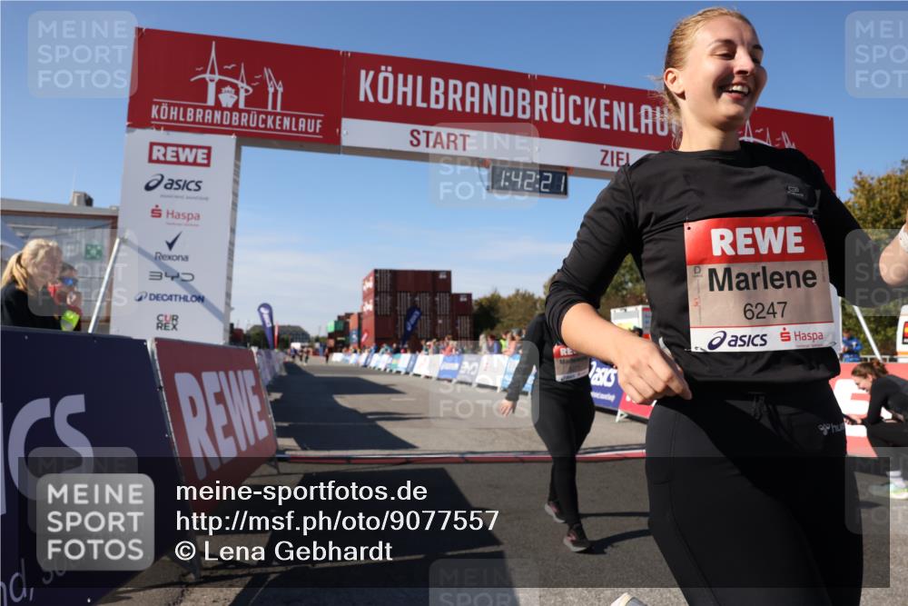 03.10.2025 - Köhlbrandbrückenlauf Lena Gebhardt http://msf.ph/oto/9077557 03.10.2025 13:42:22 Ziel 5271, 6247 meine-sportfotos.de