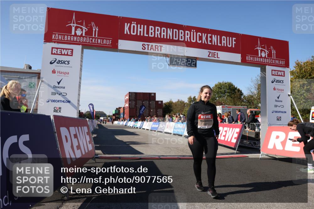03.10.2025 - Köhlbrandbrückenlauf Lena Gebhardt http://msf.ph/oto/9077565 03.10.2025 13:42:22 Ziel 5271, 6247 meine-sportfotos.de