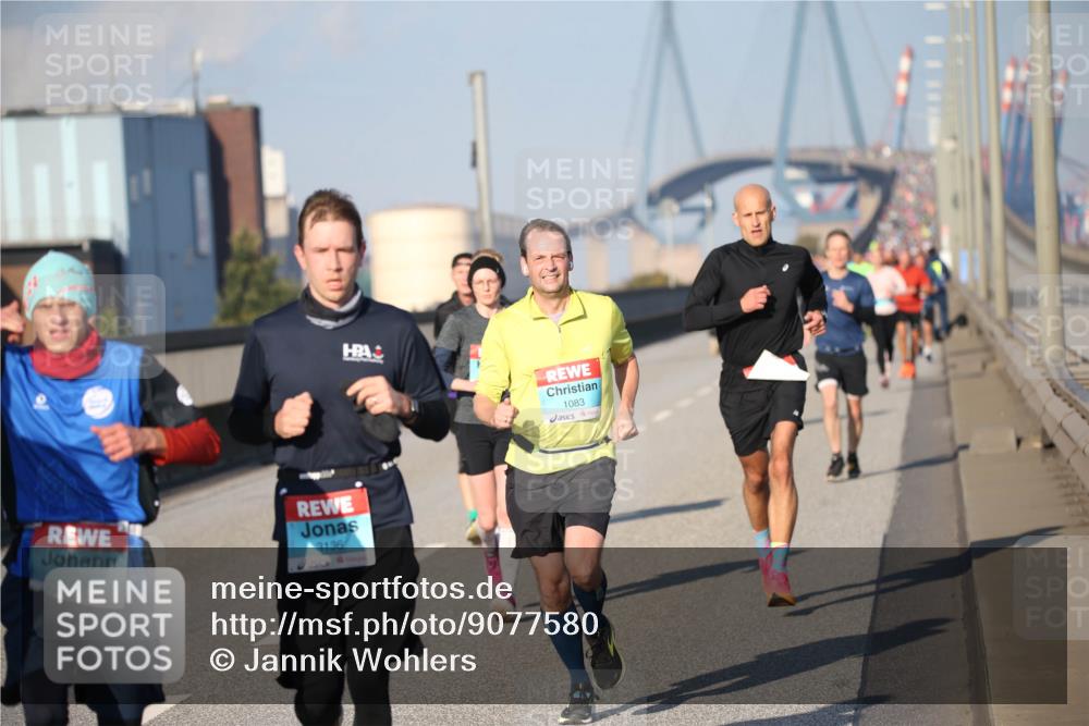 03.10.2025 - Köhlbrandbrückenlauf Jannik Wohlers http://msf.ph/oto/9077580 03.10.2025 09:44:14 Position 3 2955, 3136, 1083 meine-sportfotos.de