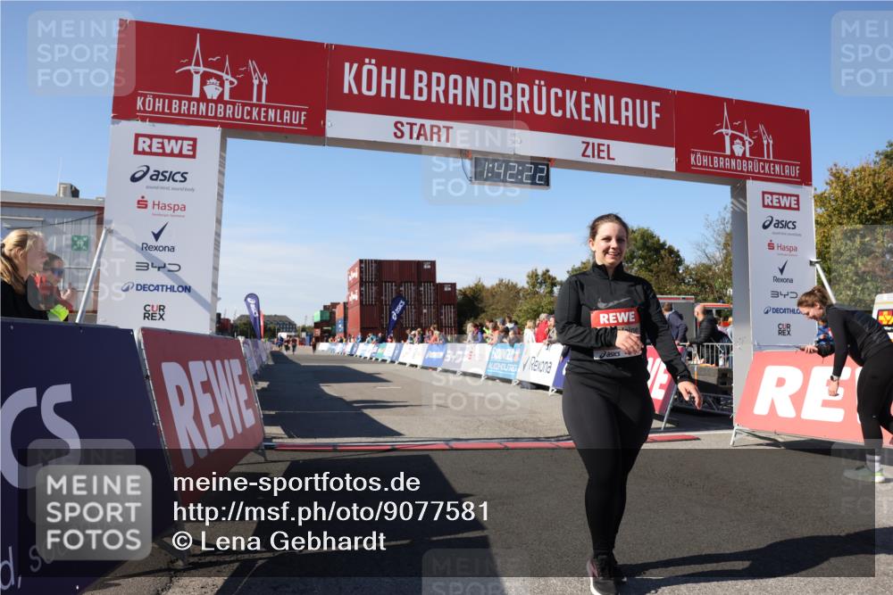 03.10.2025 - Köhlbrandbrückenlauf Lena Gebhardt http://msf.ph/oto/9077581 03.10.2025 13:42:23 Ziel 5271, 6247 meine-sportfotos.de