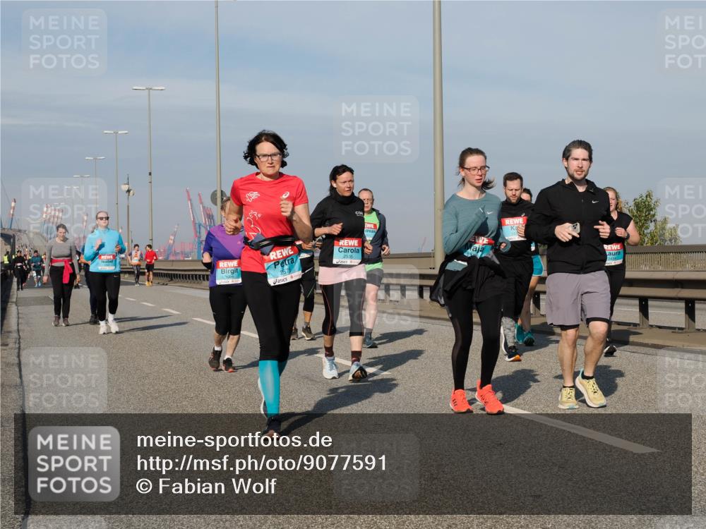 03.10.2025 - Köhlbrandbrückenlauf Fabian Wolf http://msf.ph/oto/9077591 03.10.2025 10:15:54 Position 3 3094, 2434 meine-sportfotos.de