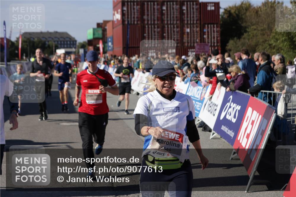 03.10.2025 - Köhlbrandbrückenlauf Jannik Wohlers http://msf.ph/oto/9077613 03.10.2025 13:17:17 Ziel 4361, 4404, 4988, 5031, 5073, 5090, 5429, 5479, 5544, 5638, 5642, 5667, 5890, 5943, 6389, 6431 meine-sportfotos.de