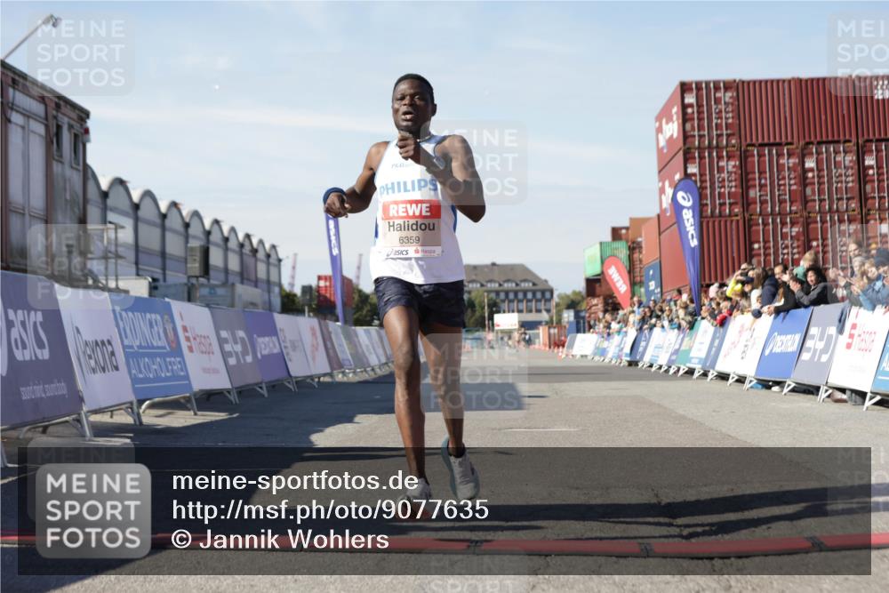 03.10.2025 - Köhlbrandbrückenlauf Jannik Wohlers http://msf.ph/oto/9077635 03.10.2025 12:48:29 Ziel 6359 meine-sportfotos.de
