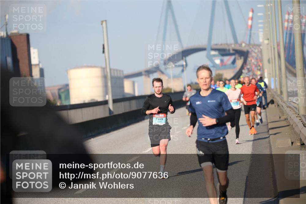 03.10.2025 - Köhlbrandbrückenlauf Jannik Wohlers http://msf.ph/oto/9077636 03.10.2025 09:44:19 Position 3 1068 meine-sportfotos.de