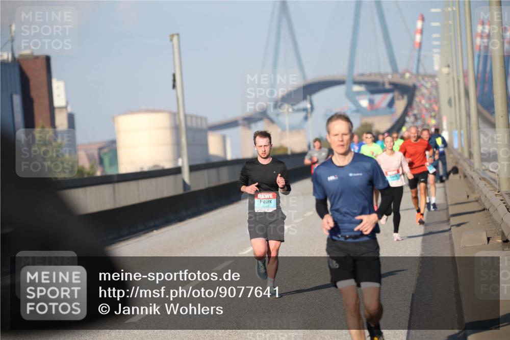 03.10.2025 - Köhlbrandbrückenlauf Jannik Wohlers http://msf.ph/oto/9077641 03.10.2025 09:44:19 Position 3 1068 meine-sportfotos.de