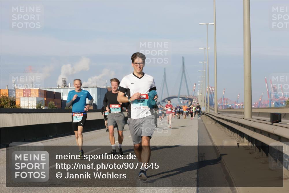03.10.2025 - Köhlbrandbrückenlauf Jannik Wohlers http://msf.ph/oto/9077645 03.10.2025 09:52:33 Position 3 1516, 1319 meine-sportfotos.de