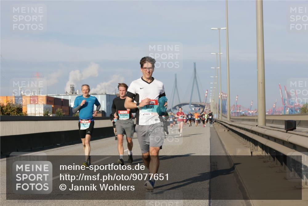 03.10.2025 - Köhlbrandbrückenlauf Jannik Wohlers http://msf.ph/oto/9077651 03.10.2025 09:52:33 Position 3 1516 meine-sportfotos.de