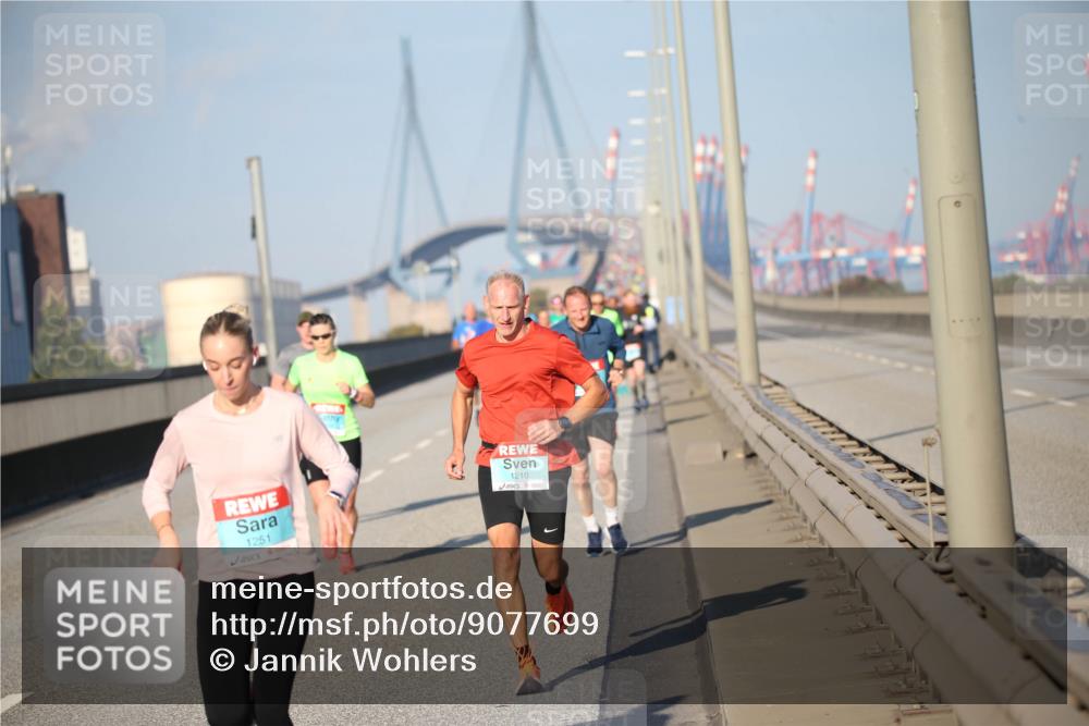 03.10.2025 - Köhlbrandbrückenlauf Jannik Wohlers http://msf.ph/oto/9077699 03.10.2025 09:44:30 Position 3 1251, 1210 meine-sportfotos.de