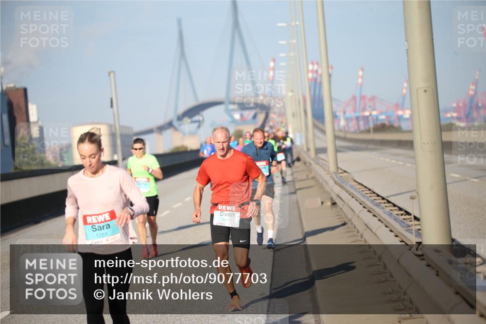 03.10.2025 - Köhlbrandbrückenlauf Jannik Wohlers http://msf.ph/oto/9077703 03.10.2025 09:44:30 Position 3 1251, 1210 meine-sportfotos.de
