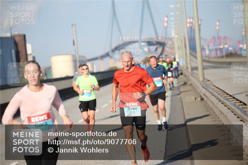 03.10.2025 - Köhlbrandbrückenlauf Jannik Wohlers http://msf.ph/oto/9077706 03.10.2025 09:44:30 Position 3 1251, 1210 meine-sportfotos.de