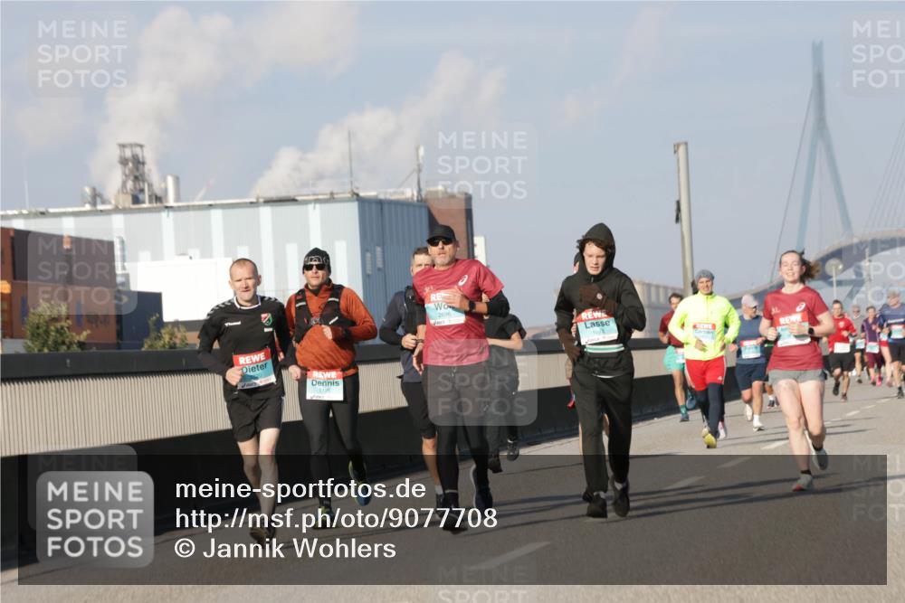 03.10.2025 - Köhlbrandbrückenlauf Jannik Wohlers http://msf.ph/oto/9077708 03.10.2025 09:52:36 Position 3 2696, 16, 3 meine-sportfotos.de