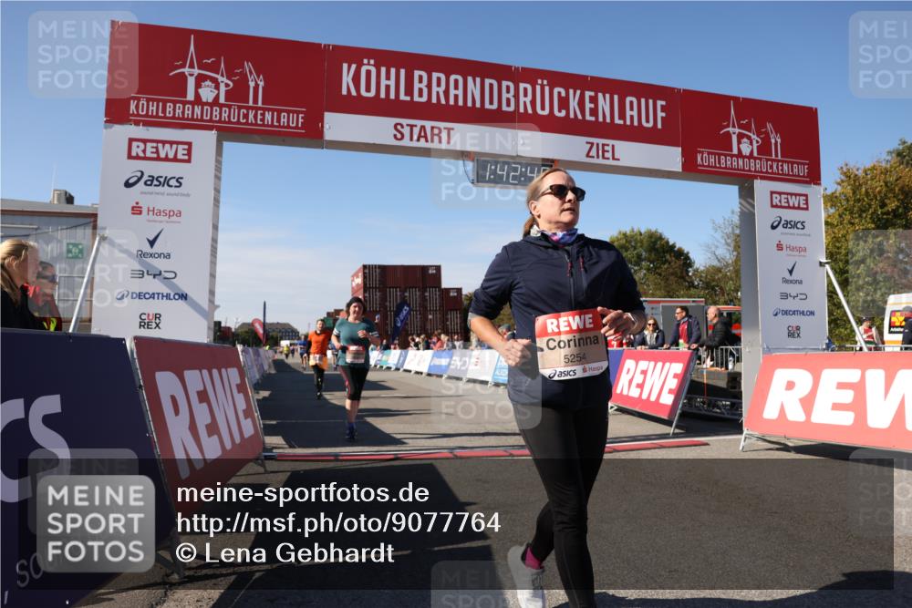 03.10.2025 - Köhlbrandbrückenlauf Lena Gebhardt http://msf.ph/oto/9077764 03.10.2025 13:42:45 Ziel 4944, 5086, 5254, 5418, 6160, 6161, 6260 meine-sportfotos.de