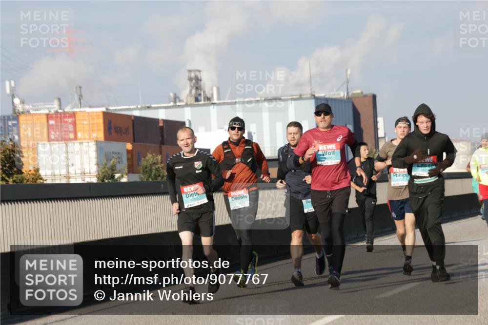 03.10.2025 - Köhlbrandbrückenlauf Jannik Wohlers http://msf.ph/oto/9077767 03.10.2025 09:52:37 Position 3 3320, 1125, 2696, 1722, 1673 meine-sportfotos.de