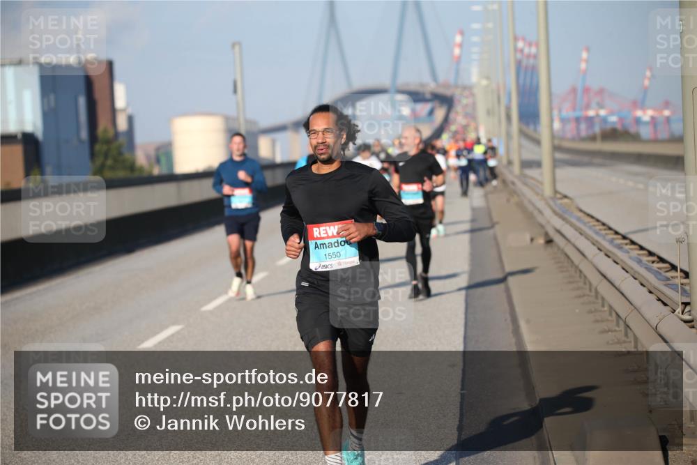 03.10.2025 - Köhlbrandbrückenlauf Jannik Wohlers http://msf.ph/oto/9077817 03.10.2025 09:44:48 Position 3 1550 meine-sportfotos.de