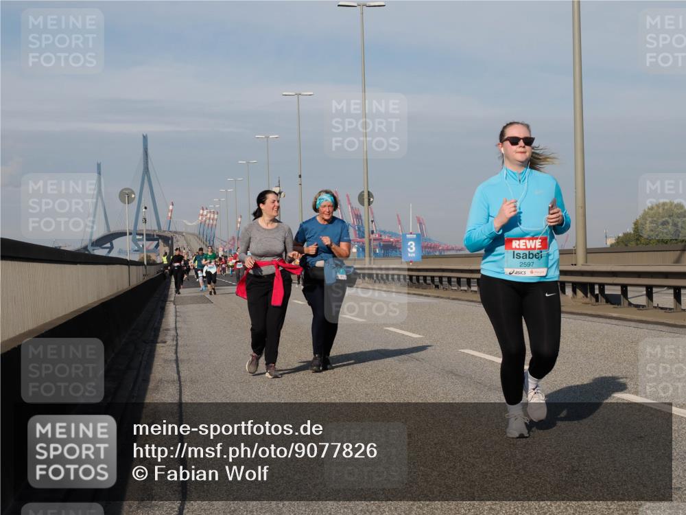 03.10.2025 - Köhlbrandbrückenlauf Fabian Wolf http://msf.ph/oto/9077826 03.10.2025 10:16:00 Position 3 2597 meine-sportfotos.de