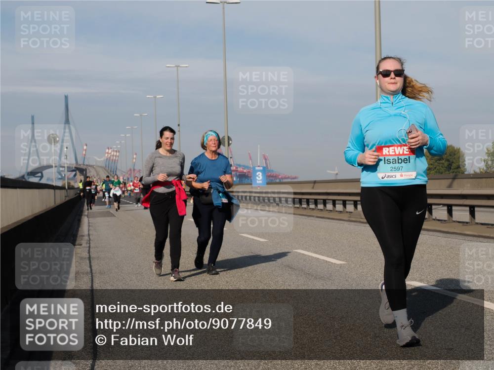03.10.2025 - Köhlbrandbrückenlauf Fabian Wolf http://msf.ph/oto/9077849 03.10.2025 10:16:00 Position 3 3, 2597 meine-sportfotos.de