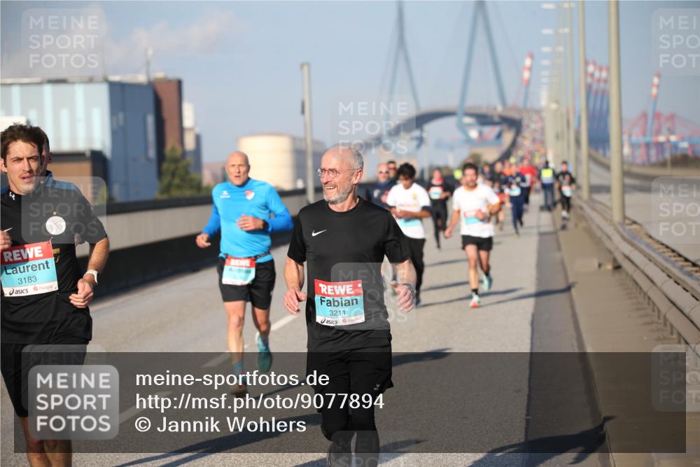 03.10.2025 - Köhlbrandbrückenlauf Jannik Wohlers http://msf.ph/oto/9077894 03.10.2025 09:44:53 Position 3 3183, 3211 meine-sportfotos.de
