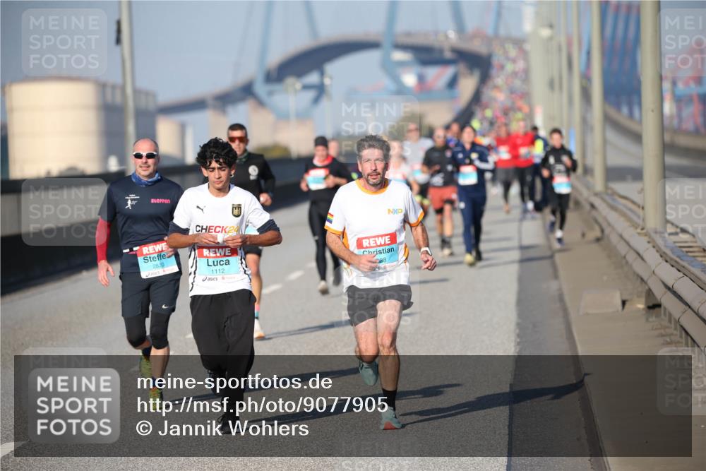 03.10.2025 - Köhlbrandbrückenlauf Jannik Wohlers http://msf.ph/oto/9077905 03.10.2025 09:44:55 Position 3 2820, 24, 1112, 38 meine-sportfotos.de
