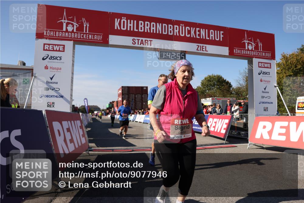03.10.2025 - Köhlbrandbrückenlauf Lena Gebhardt http://msf.ph/oto/9077946 03.10.2025 13:42:55 Ziel 4778, 4944, 5086, 5418, 6468, 6469, 6548 meine-sportfotos.de