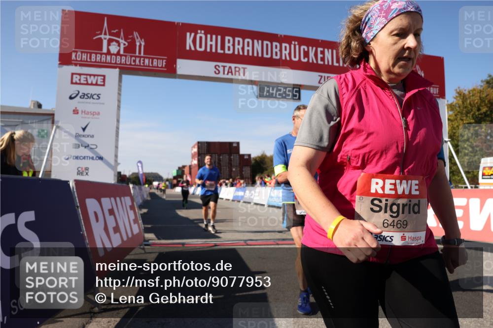 03.10.2025 - Köhlbrandbrückenlauf Lena Gebhardt http://msf.ph/oto/9077953 03.10.2025 13:42:56 Ziel 4778, 4944, 5086, 6468, 6469, 6548 meine-sportfotos.de