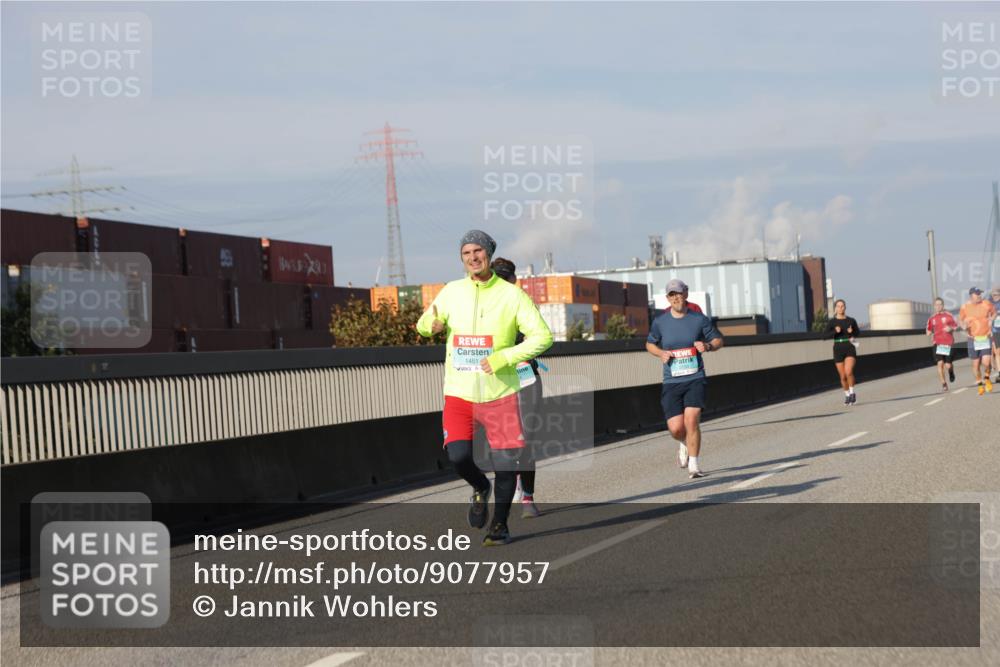 03.10.2025 - Köhlbrandbrückenlauf Jannik Wohlers http://msf.ph/oto/9077957 03.10.2025 09:52:48 Position 3 0400, 1451 meine-sportfotos.de