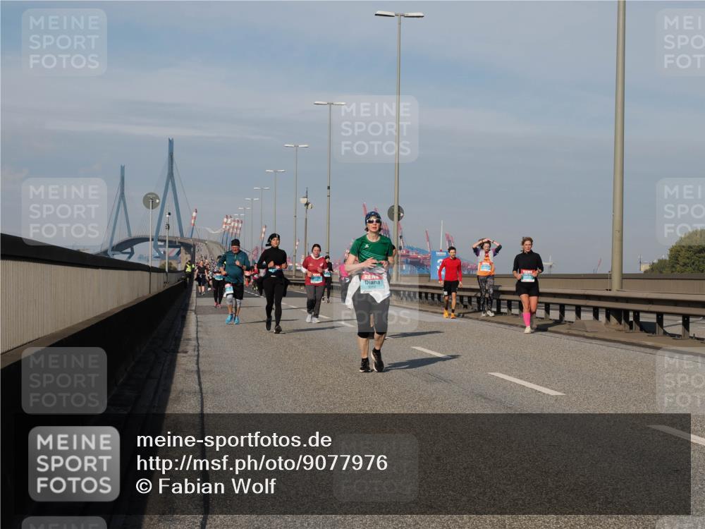 03.10.2025 - Köhlbrandbrückenlauf Fabian Wolf http://msf.ph/oto/9077976 03.10.2025 10:16:13 Position 3 3258 meine-sportfotos.de
