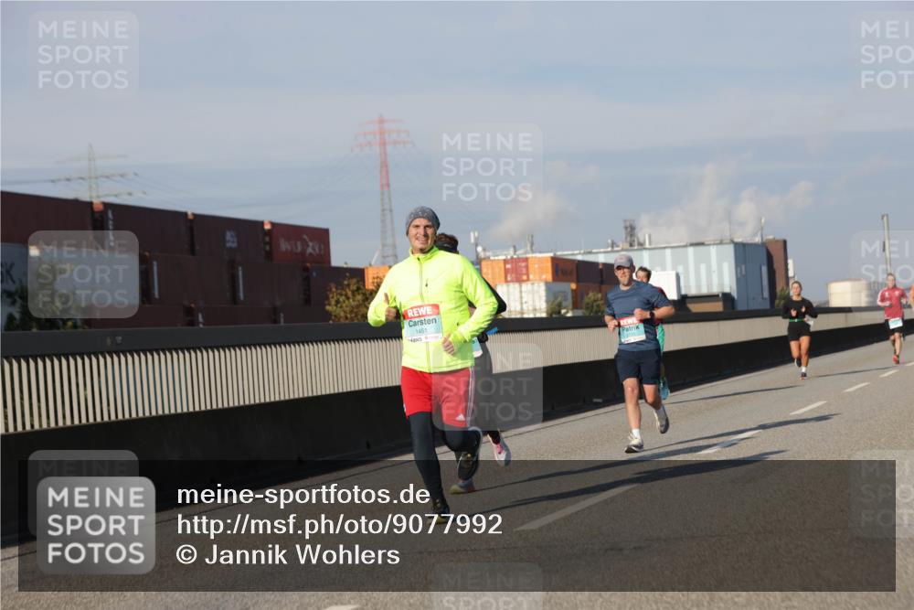 03.10.2025 - Köhlbrandbrückenlauf Jannik Wohlers http://msf.ph/oto/9077992 03.10.2025 09:52:48 Position 3 10100, 1451 meine-sportfotos.de