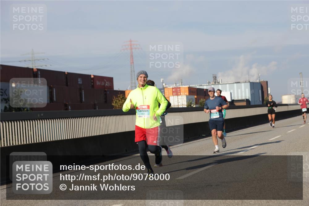 03.10.2025 - Köhlbrandbrückenlauf Jannik Wohlers http://msf.ph/oto/9078000 03.10.2025 09:52:48 Position 3 1451 meine-sportfotos.de