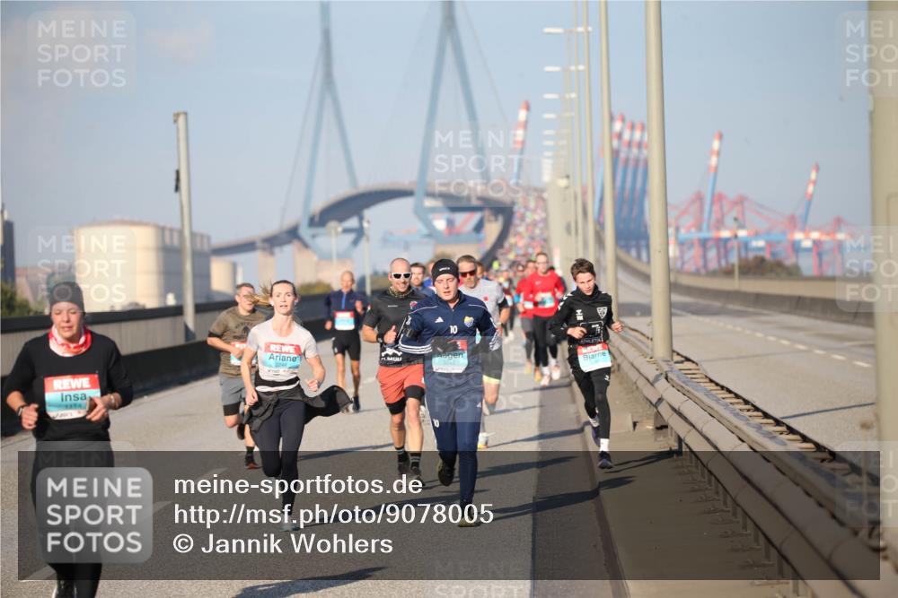 03.10.2025 - Köhlbrandbrückenlauf Jannik Wohlers http://msf.ph/oto/9078005 03.10.2025 09:45:04 Position 3 10, 3243 meine-sportfotos.de