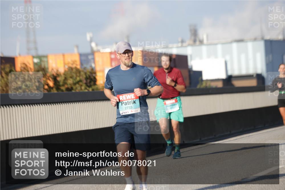03.10.2025 - Köhlbrandbrückenlauf Jannik Wohlers http://msf.ph/oto/9078021 03.10.2025 09:52:49 Position 3 2733 meine-sportfotos.de