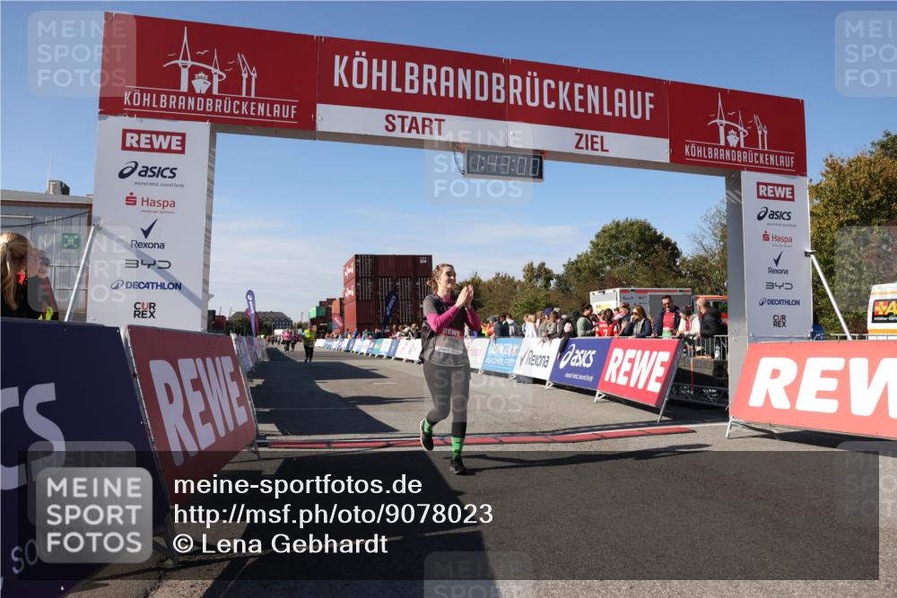 03.10.2025 - Köhlbrandbrückenlauf Lena Gebhardt http://msf.ph/oto/9078023 03.10.2025 13:43:00 Ziel 4778, 6468, 6469, 6548 meine-sportfotos.de