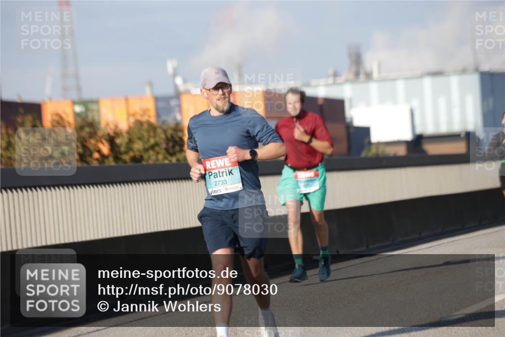 03.10.2025 - Köhlbrandbrückenlauf Jannik Wohlers http://msf.ph/oto/9078030 03.10.2025 09:52:49 Position 3 2733 meine-sportfotos.de