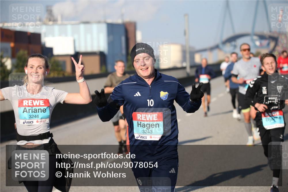 03.10.2025 - Köhlbrandbrückenlauf Jannik Wohlers http://msf.ph/oto/9078054 03.10.2025 09:45:09 Position 3 3246, 10, 3243, 10 meine-sportfotos.de