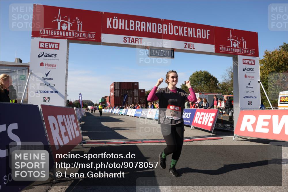 03.10.2025 - Köhlbrandbrückenlauf Lena Gebhardt http://msf.ph/oto/9078057 03.10.2025 13:43:01 Ziel 4778, 6463, 6468, 6469, 6548 meine-sportfotos.de