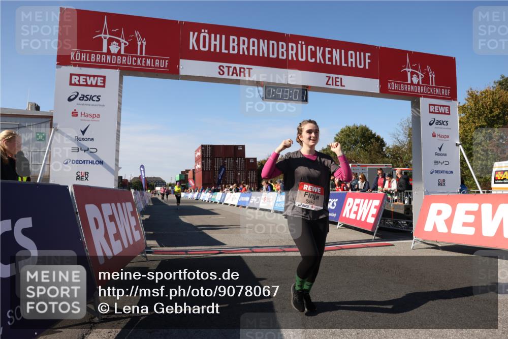03.10.2025 - Köhlbrandbrückenlauf Lena Gebhardt http://msf.ph/oto/9078067 03.10.2025 13:43:01 Ziel 4778, 6463, 6468, 6469, 6548 meine-sportfotos.de