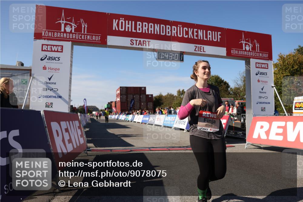 03.10.2025 - Köhlbrandbrückenlauf Lena Gebhardt http://msf.ph/oto/9078075 03.10.2025 13:43:01 Ziel 4778, 6463, 6468, 6469, 6548 meine-sportfotos.de