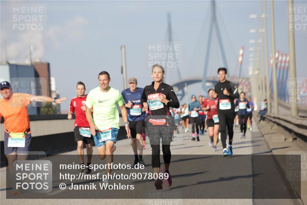 03.10.2025 - Köhlbrandbrückenlauf Jannik Wohlers http://msf.ph/oto/9078089 03.10.2025 09:52:52 Position 3 2981, 1294 meine-sportfotos.de