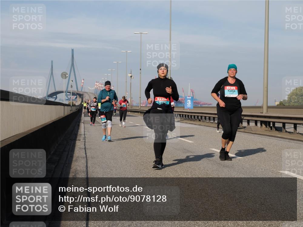 03.10.2025 - Köhlbrandbrückenlauf Fabian Wolf http://msf.ph/oto/9078128 03.10.2025 10:16:19 Position 3 3 meine-sportfotos.de