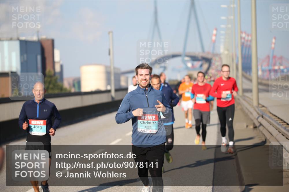 03.10.2025 - Köhlbrandbrückenlauf Jannik Wohlers http://msf.ph/oto/9078141 03.10.2025 09:45:14 Position 3 1102, 2, 1052 meine-sportfotos.de
