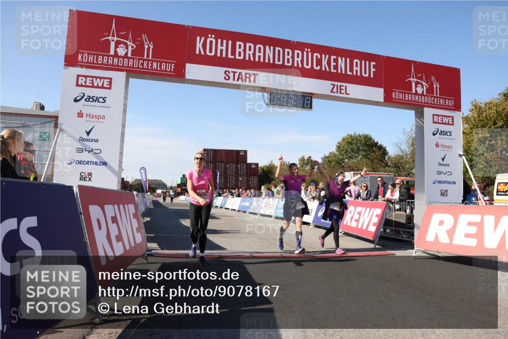 03.10.2025 - Köhlbrandbrückenlauf Lena Gebhardt http://msf.ph/oto/9078167 03.10.2025 13:43:19 Ziel 4238, 5021, 5464, 6711 meine-sportfotos.de