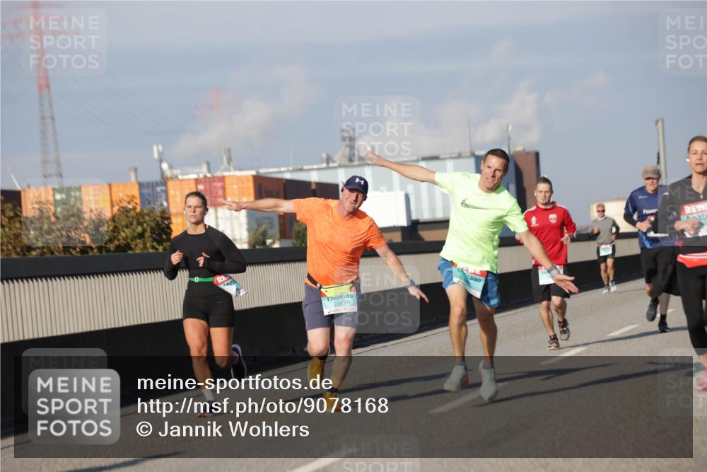 03.10.2025 - Köhlbrandbrückenlauf Jannik Wohlers http://msf.ph/oto/9078168 03.10.2025 09:52:53 Position 3 0, 2983 meine-sportfotos.de