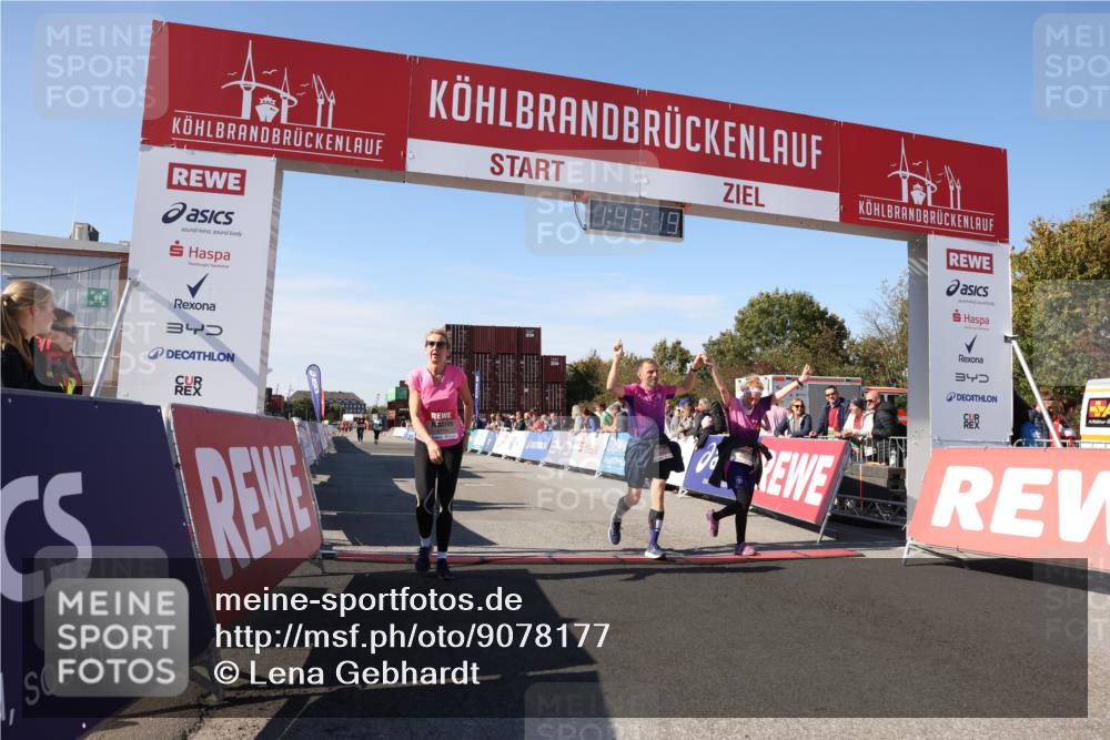 03.10.2025 - Köhlbrandbrückenlauf Lena Gebhardt http://msf.ph/oto/9078177 03.10.2025 13:43:19 Ziel 4238, 5021, 5464, 6711 meine-sportfotos.de