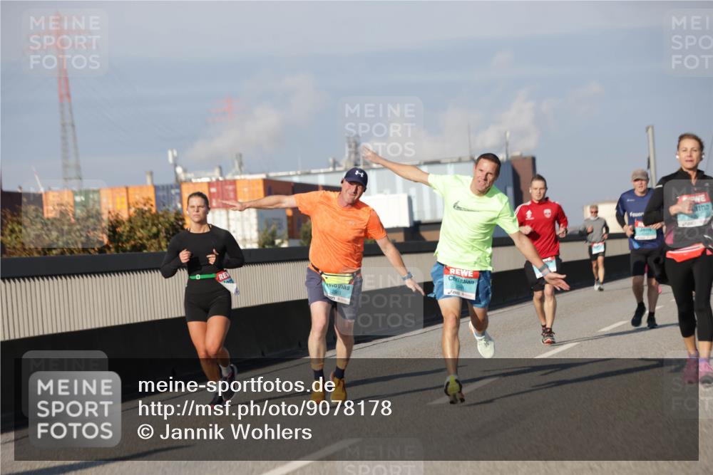 03.10.2025 - Köhlbrandbrückenlauf Jannik Wohlers http://msf.ph/oto/9078178 03.10.2025 09:52:54 Position 3 2983 meine-sportfotos.de