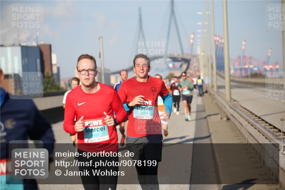 03.10.2025 - Köhlbrandbrückenlauf Jannik Wohlers http://msf.ph/oto/9078199 03.10.2025 09:45:19 Position 3 107, 3518 meine-sportfotos.de