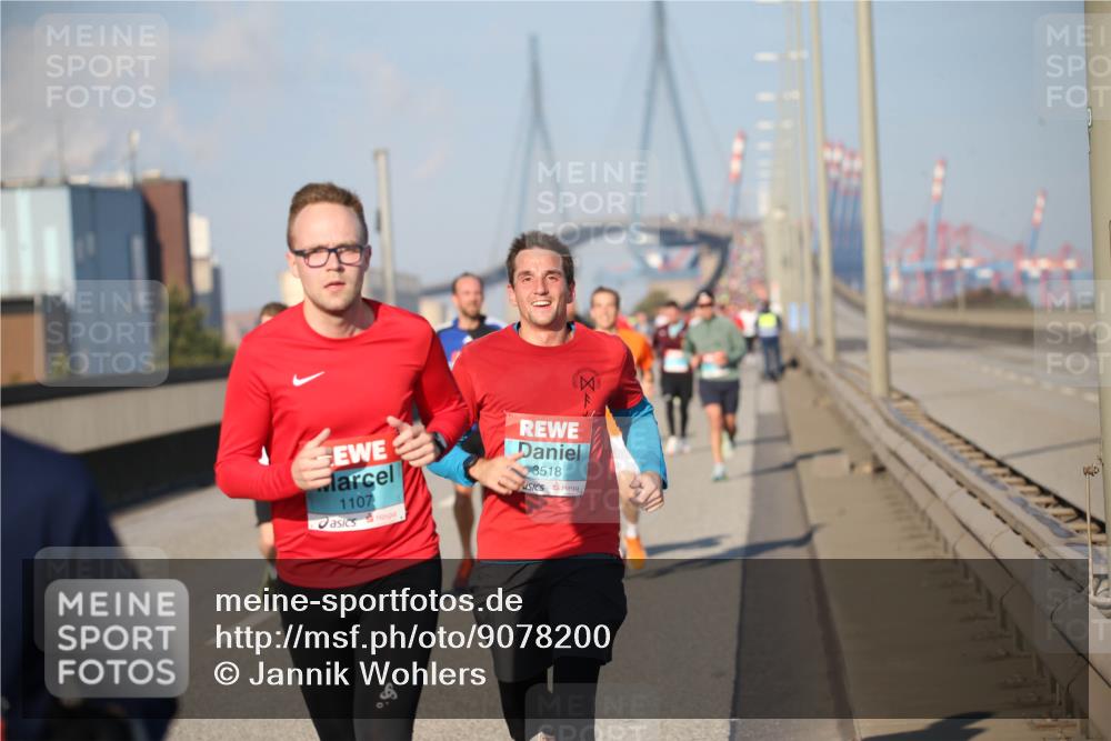 03.10.2025 - Köhlbrandbrückenlauf Jannik Wohlers http://msf.ph/oto/9078200 03.10.2025 09:45:19 Position 3 1107, 3518, 6 meine-sportfotos.de