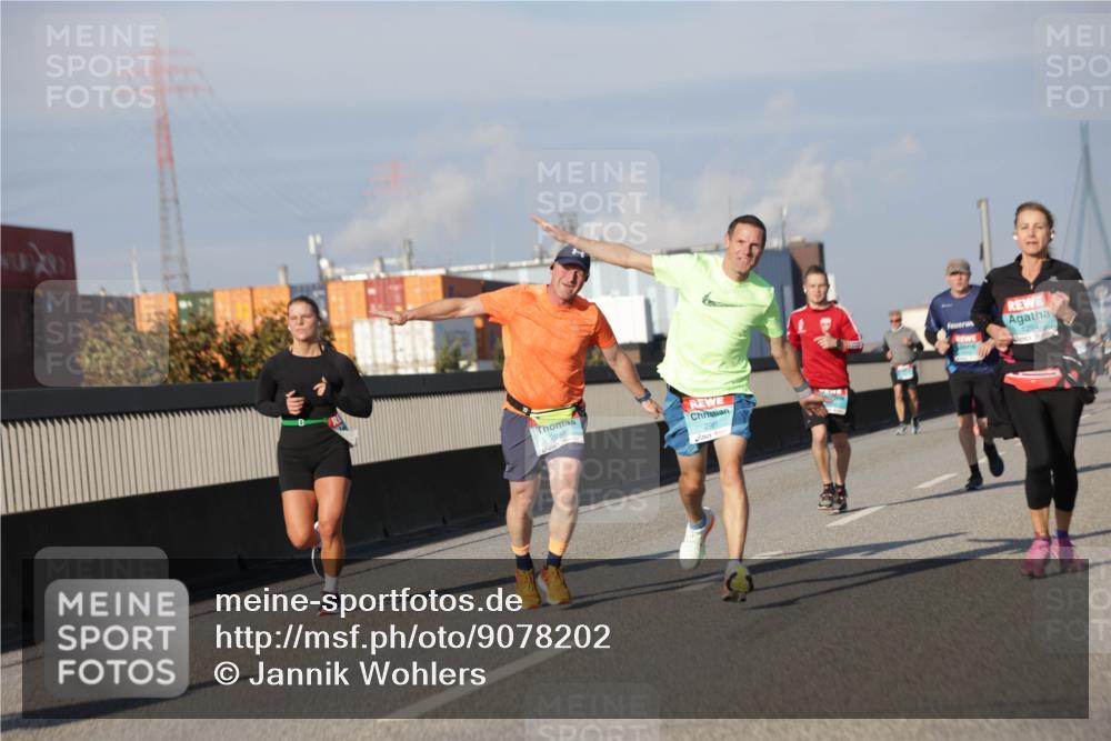 03.10.2025 - Köhlbrandbrückenlauf Jannik Wohlers http://msf.ph/oto/9078202 03.10.2025 09:52:54 Position 3 2983, 5, 2981, 1294 meine-sportfotos.de