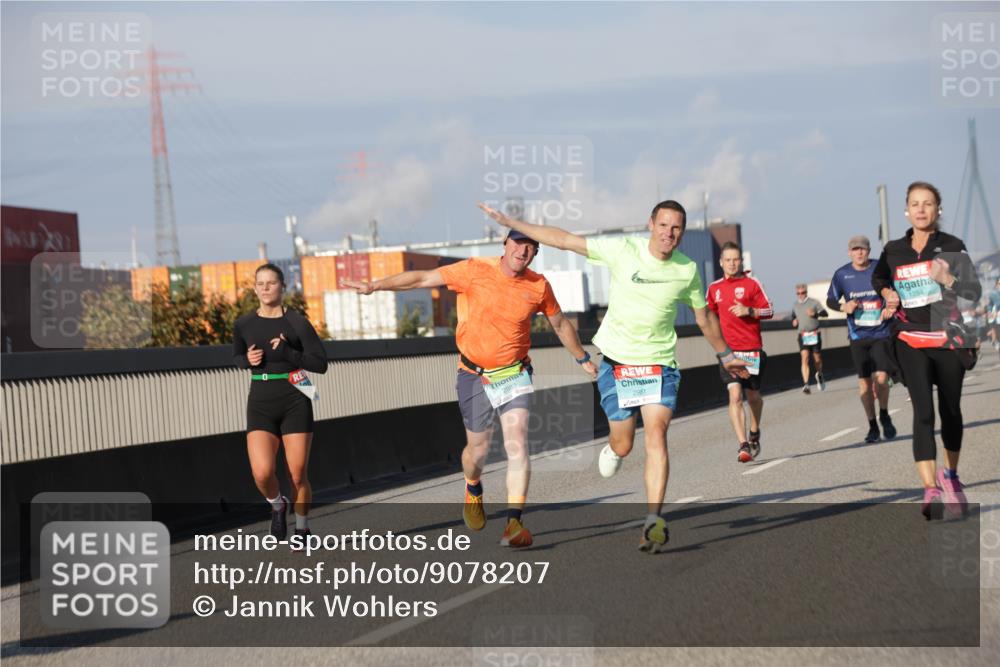 03.10.2025 - Köhlbrandbrückenlauf Jannik Wohlers http://msf.ph/oto/9078207 03.10.2025 09:52:54 Position 3 2983, 2981, 1294 meine-sportfotos.de