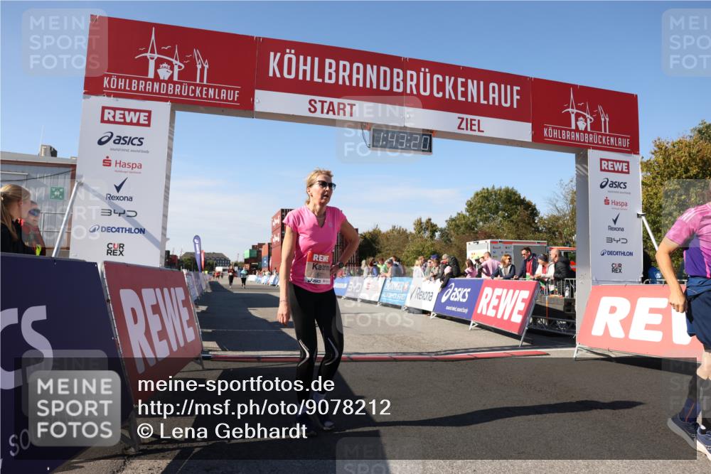 03.10.2025 - Köhlbrandbrückenlauf Lena Gebhardt http://msf.ph/oto/9078212 03.10.2025 13:43:21 Ziel 4238, 5021, 5464, 6711 meine-sportfotos.de